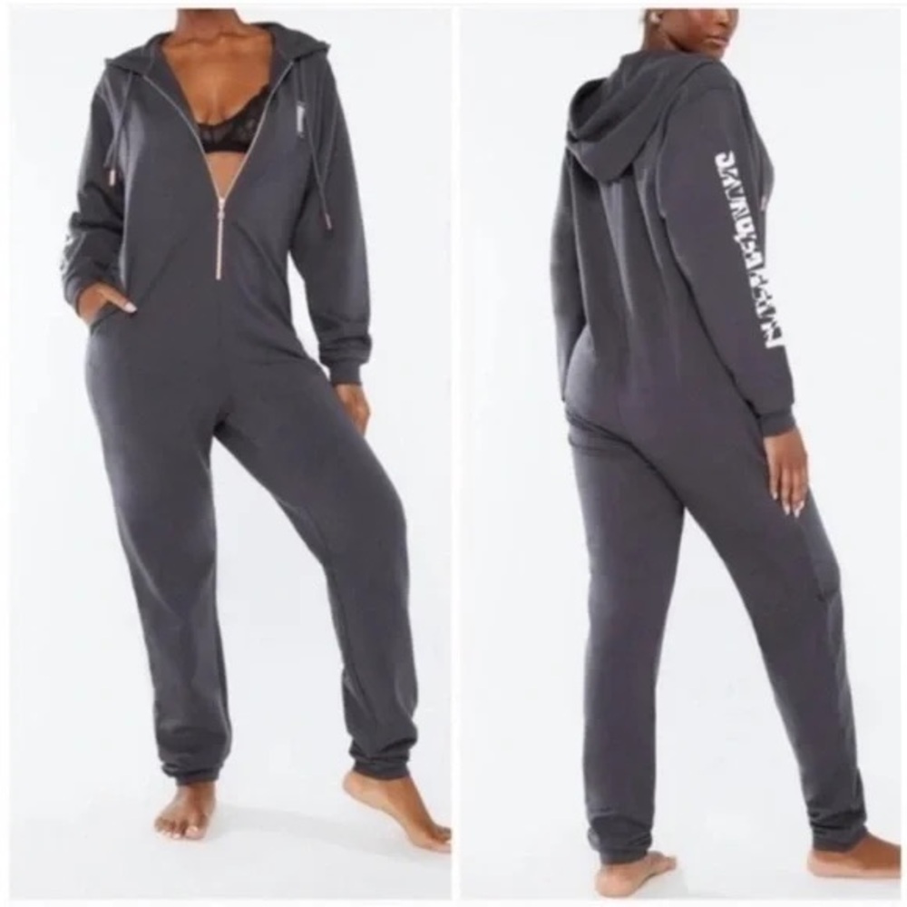 Savage X Fenty sz M Gray Forever Showgirl Hooded Onesie Jumpsuit Lounge Pajamas